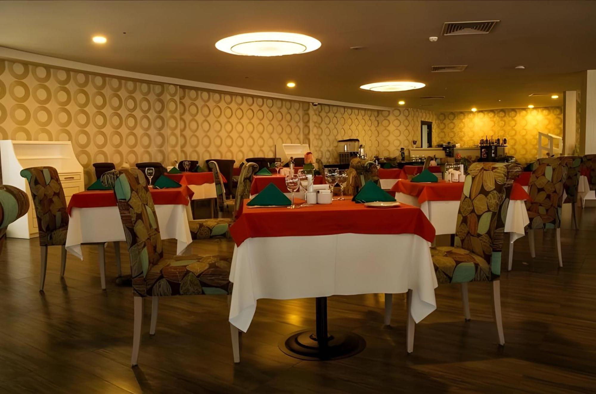 Orbi City Batumi Hotel Sea View 외부 사진